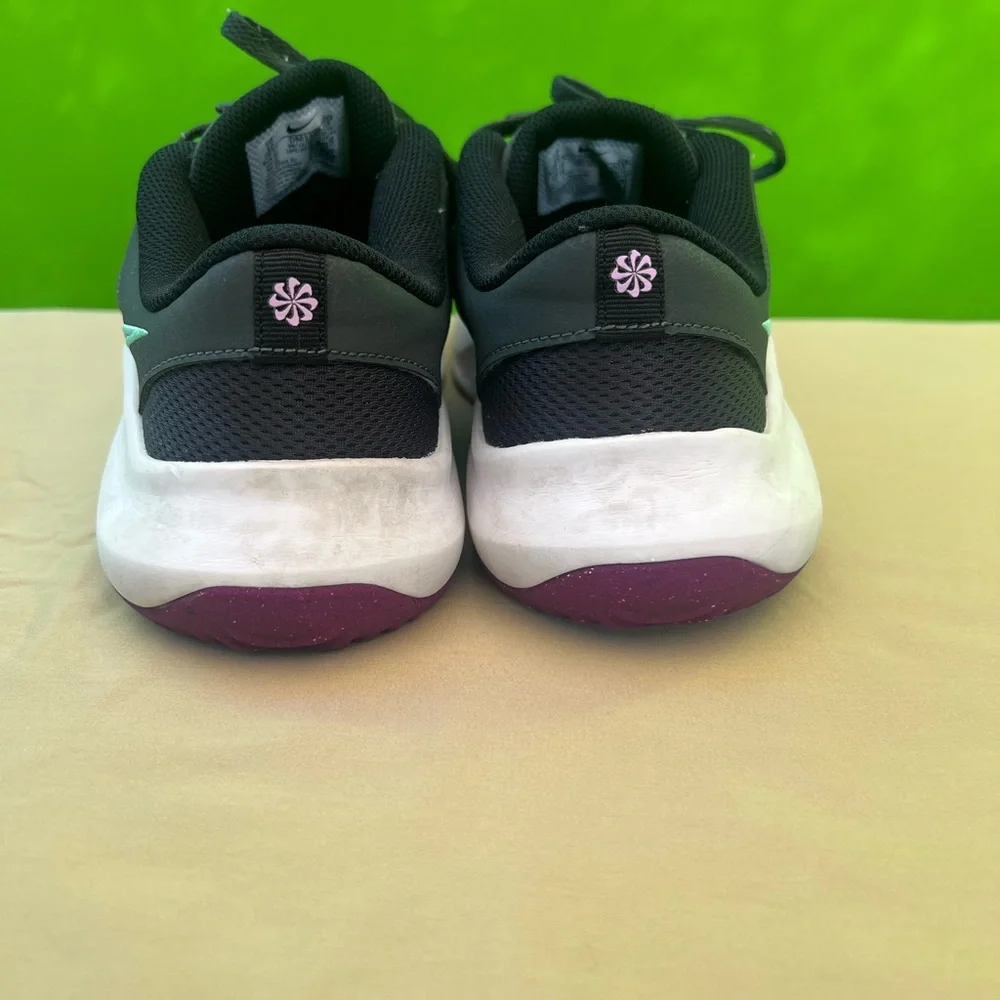 Nike Running Sneakers Black‎ Purple White Men’s Size 10
